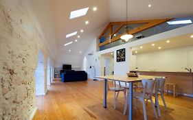 APA L - Loft Guesthouse Jardim das Maes Charming